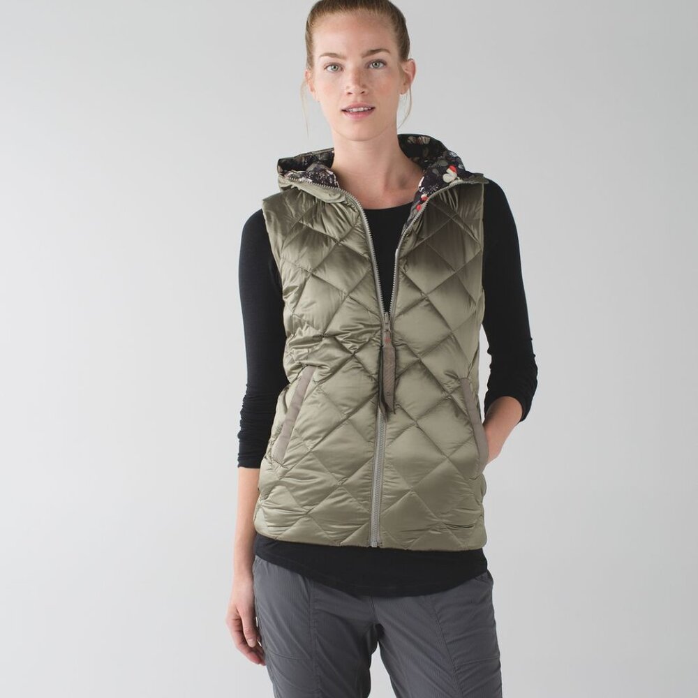 Lululemon The Fluffiest Vest - soft earth - size 4